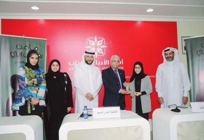 "الأدباء" تقيم ندوة حوارية حول أدب الشباب والإعلام الجديد وتحتفي بتدشين كتاب الطالبة آلاء كاظم