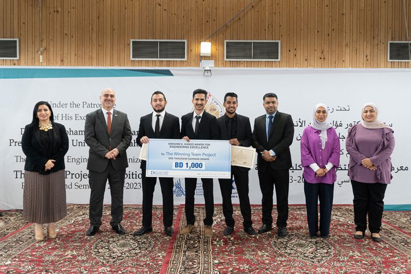 فريق طلابي من جامعة البحرين يطور يداً اصطناعية لمساعدة ذوي الهمم