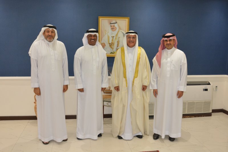 محافظ الشمالية يؤكد على أهمية التوعية بأساليب الاحتيال الإلكتروني لحماية المجتمع