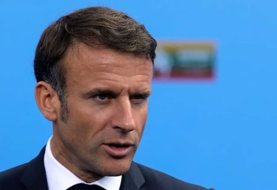 ماكرون: أتحدث يومياً مع بازوم.. ووضع النيجر يختلف عن الغابون