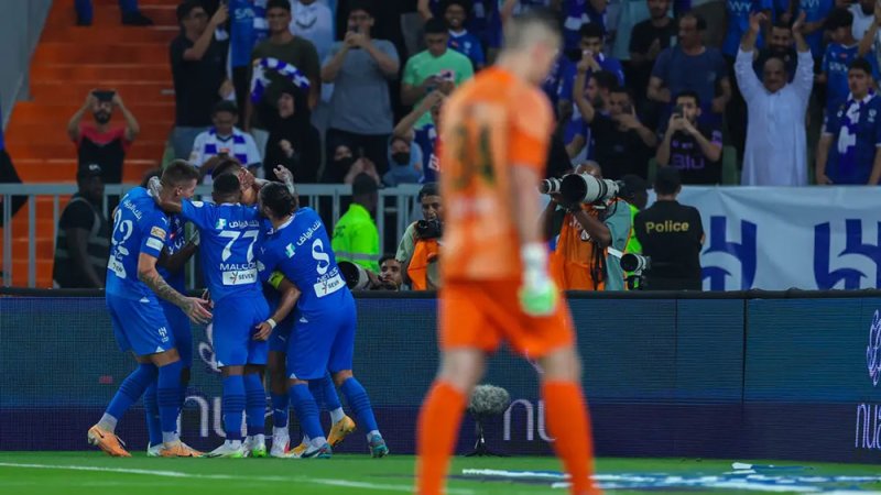 الأهلي والنصر والهلال.. عقد عانى منها الاتحاد