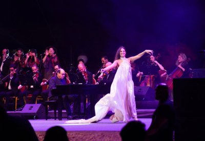 هبة طوجي تشعل أجواء الأردن في مهرجان ليالي البتراء الوردية