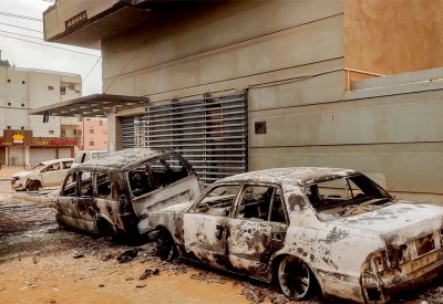 السودان.. تدمير ونهب نحو 30 ألف سيارة خلال 5 أشهر