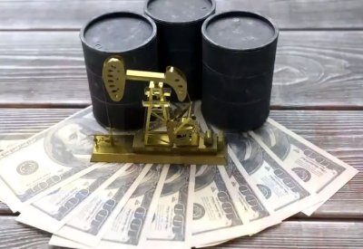 الرهانات على أسعار النفط تتجه إلى 100 دولار للبرميل