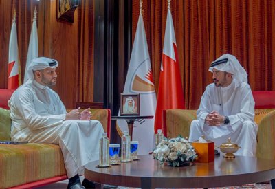 سمو الشيخ خالد بن حمد آل خليفة يستقبل الرئيس التنفيذي لهيئة تنظيم سوق العمل