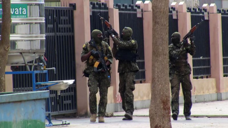 رئيس غينيا بيساو يعزز فريقه الأمني وسط تعاقب الانقلابات بأفريقيا