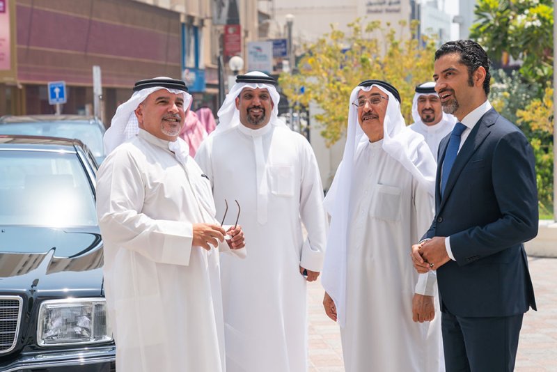 سمو ولي العهد رئيس مجلس الوزراء يطلع على مشروع ترميم مبنى البلديات