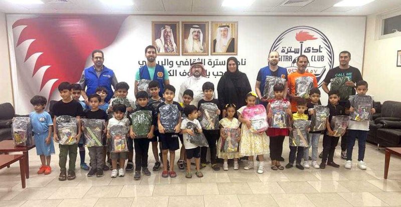محافظة العاصمة توزع مستلزمات الحقيبة المدرسية بالتعاون مع "روتاري السيف"