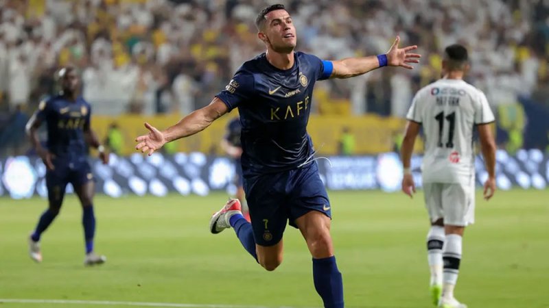 رونالدو: لست مجنوناً.. الدوري السعودي أفضل من البرتغالي