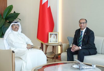 وزير المواصلات والاتصالات يستقبل سفير جمهورية باكستان لدى مملكة البحرين