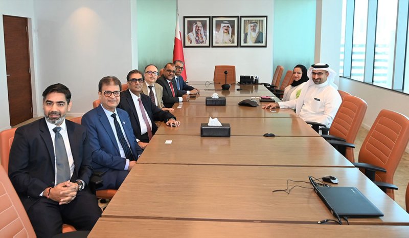 وزير الصناعة والتجارة يجتمع برئيس مجلس إدارة جمعية تجار ثاتاي هندو