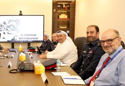 وكيل وزارة الداخلية يستقبل الرئيس التنفيذي لكلية بوليتكنك البحرين