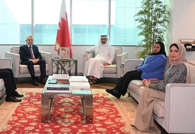 وزير الصناعة والتجارة يستقبل سفير جمهورية أذربيجان لدى مملكة البحرين