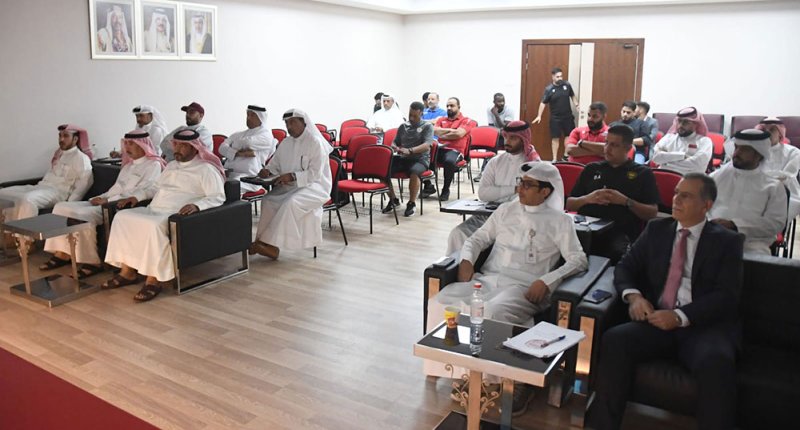 اتحاد الكرة يعقد الاجتماع التعريفي بلائحة أوضاع وانتقالات اللاعبين