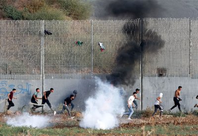 مقتل 5 فلسطينيين على حدود غزة.. والجيش الإسرائيلي يعلق