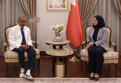 سفيرة مملكة البحرين في القاهرة تلتقي رئيس الاتحاد العربي للكرة الطائرة