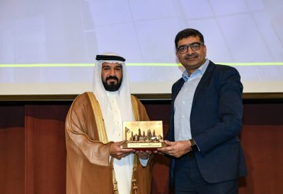سمو وكيل وزارة العمل يكرم الموظفين المتميزين بمجموعة "اباريل البحرين"
