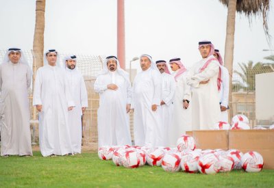 رئيس نادي المحرق يستقبل بن جلال ويشيد بمبادرات "طموح"