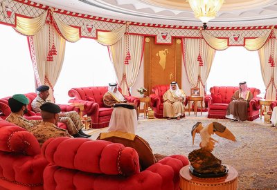 جلالة الملك المعظم يستقبل سمو ولي العهد رئيس مجلس الوزراء