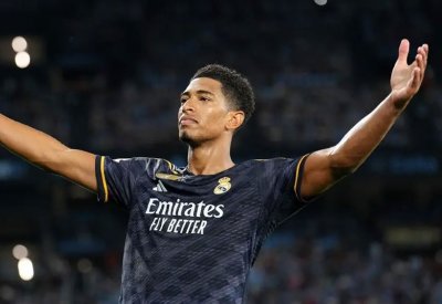 أنشيلوتي: قميص ريال مدريد لا يثقل كاهل بيلنغهام