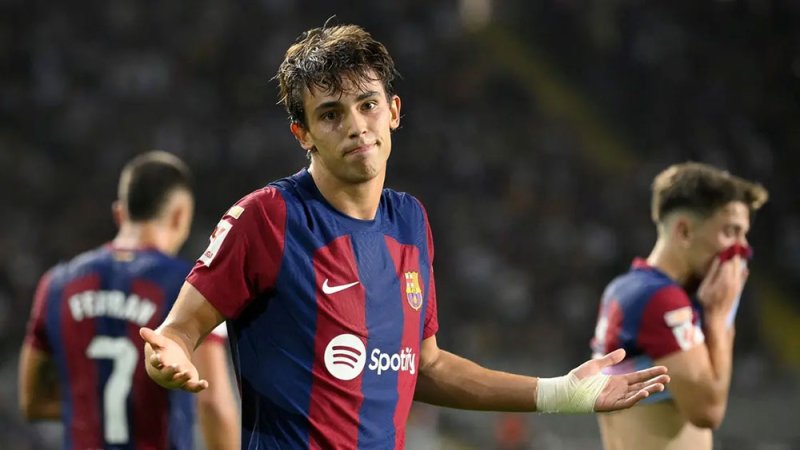 برشلونة يقسو على ريال بيتيس بـ 5 أهداف