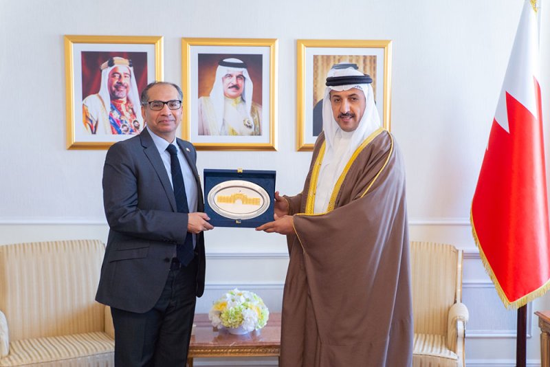 وكيل وزارة الخارجية يستقبل سفير باكستان