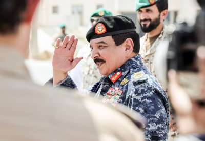 جلالة الملك المعظم القائد الأعلى للقوات المسلحة يزور سلاح الجو الملكي البحريني