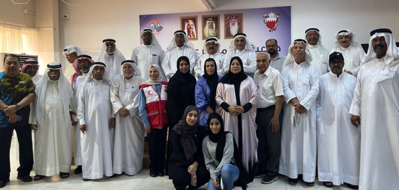 الوحدة المتنقلة لتوعية كبار السن تواصل زياراتها التوعوية والصحية