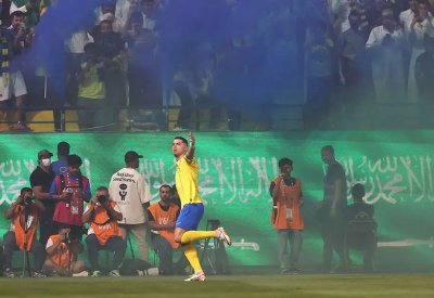 النصر يحسم قمة الأهلي بثنائيتي رونالدو وتاليسكا