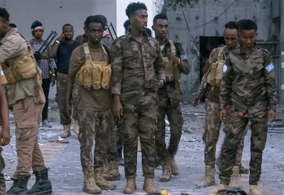 10 قتلى بانفجار شاحنة مفخخة وسط الصومال