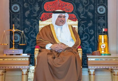 نائب جلالة الملك ولي العهد يتسلم أوراق اعتماد خمسة سفراء جدد لدى مملكة البحرين