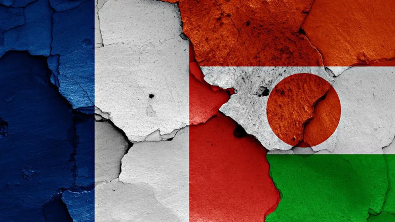 توتر متصاعد.. النيجر تغلق مجالها الجوي بوجه فرنسا