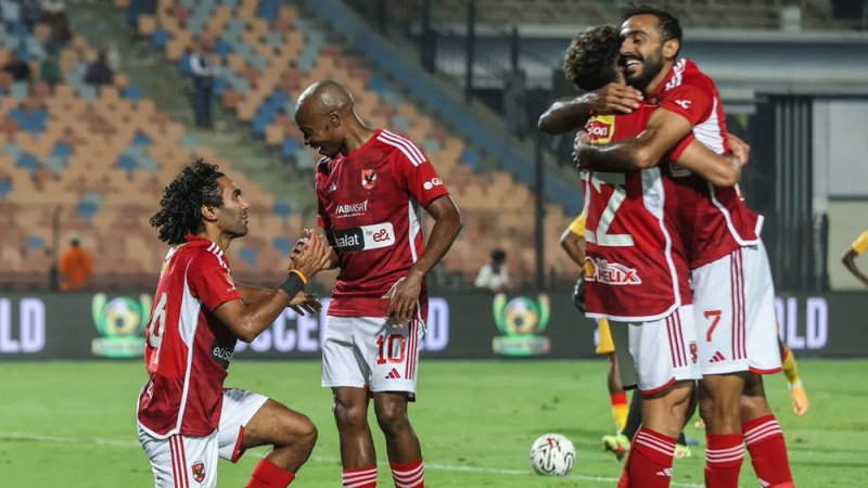 الأهلي المصري يضع قدما في دور مجموعات أبطال أفريقيا