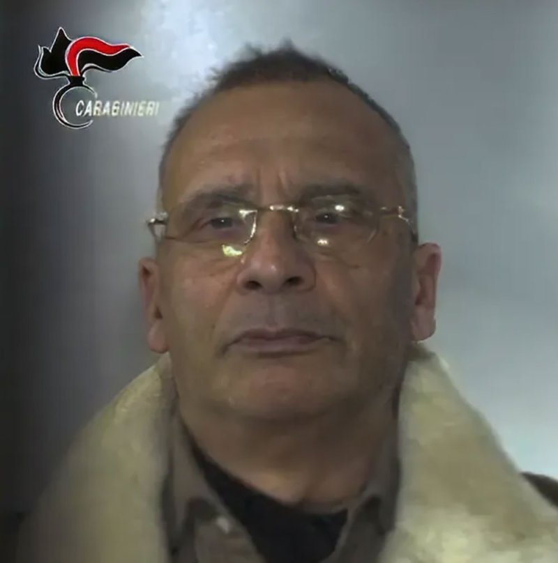 إيطاليا.. وفاة زعيم المافيا ميسينا دينارو