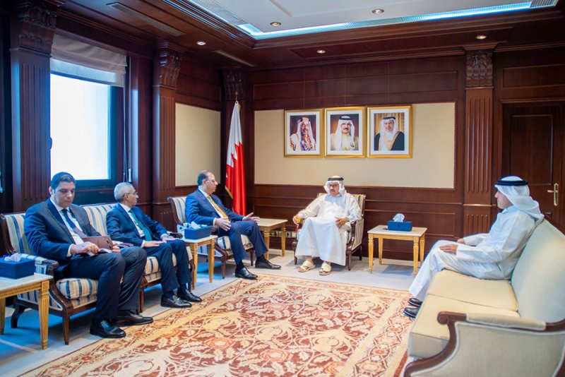 وزير الخارجية يستقبل مساعد وزير الخارجية مدير المراسم بوزارة خارجية جمهورية مصر العربية