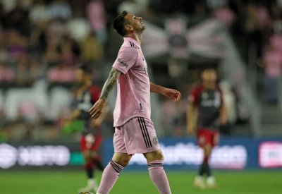 ميسي يغيب مجدداً.. و"ندوبه" القديمة تثير الخوف