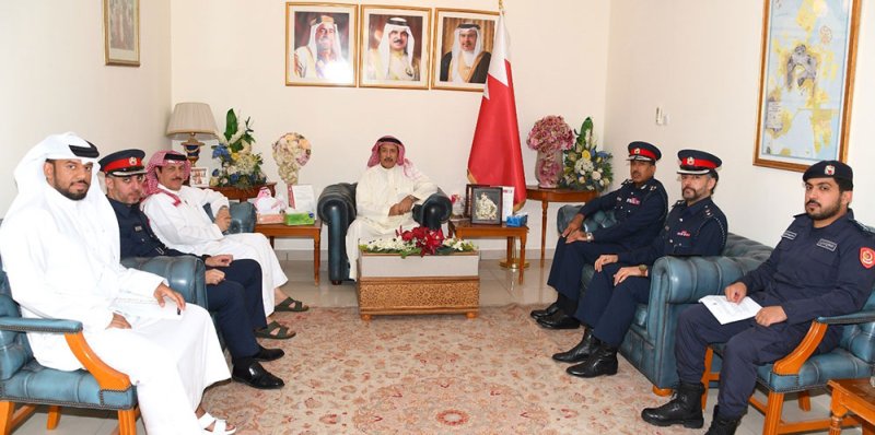 محافظ المحرق يترأس اجتماع اللجنة الأمنية ويطلع على الجهود المبذولة لخدمة المواطنين والمقيمين 