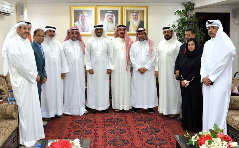 نائب محافظ الشمالية يؤكد أهمية دور المجالس الأهلية في ترسيخ العادات الاصيلة التي يتمتع بها أبناء البحرين