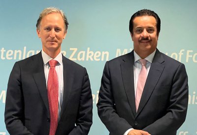 سفير البحرين لدى هولندا يجتمع مع مدير شؤون الشرق الأوسط وشمال أفريقيا بوزارة خارجية هولندا