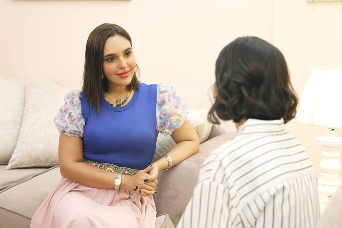 ريم متحدثة إلى الزميلة دلال العلوي