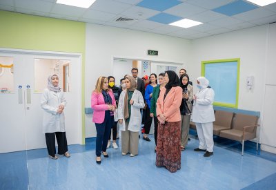 المستشفيات الحكومية تستقبل وفد من مؤسسة الحسين للسرطان بالأردن