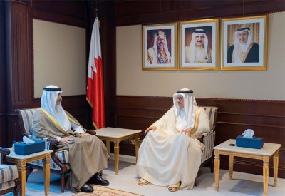 سعادة وزير الخارجية يستقبل سفير دولة الكويت لدى مملكة البحرين