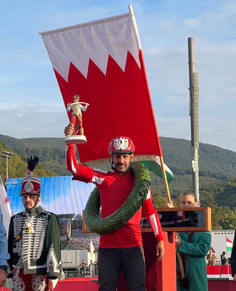 رائد محمود بشعار فيكتوريوس يحرز لقب مهرجان هنغاريا الدولي للفروسية