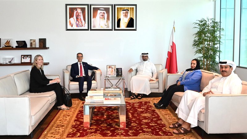 وزير الصناعة والتجارة يلتقي سفير الولايات المتحدة الامريكية لدى المملكة