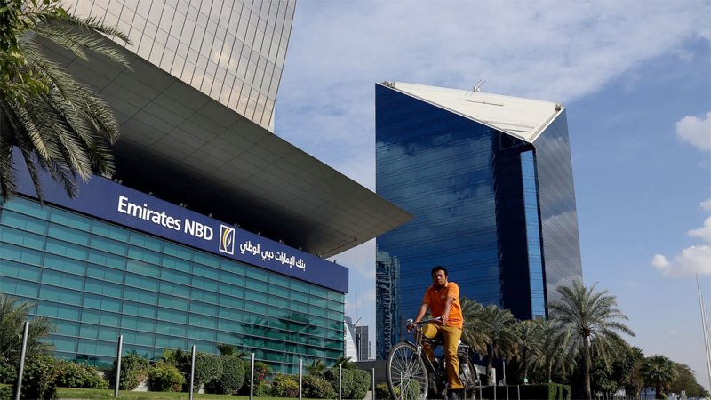 رويترز: "ENBD" يطلق أول سندات خضراء بـ 750 مليون دولار
