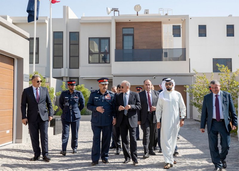 مدير الأمن العام الأردني يزور السجون المفتوحة والأكاديمية الملكية للشرطة