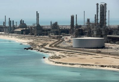السعودية تعلن استمرار الخفض الطوعي لإنتاج النفط لنهاية 2023