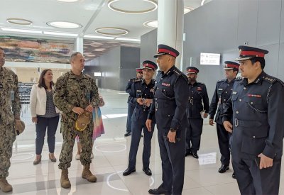 مدير عام الإدارة العامة لأمن المنافذ يستقبل قائد نشاط دعم الأنشطة البحرية الأمريكية