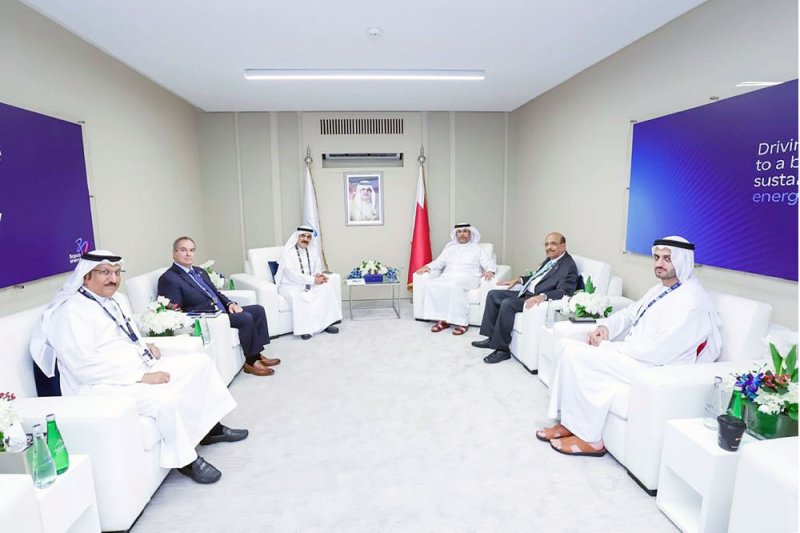 وزير “النفط” يبحث مع “دراجون أويل” التقنيات الحديثة ببرامج التنقيب