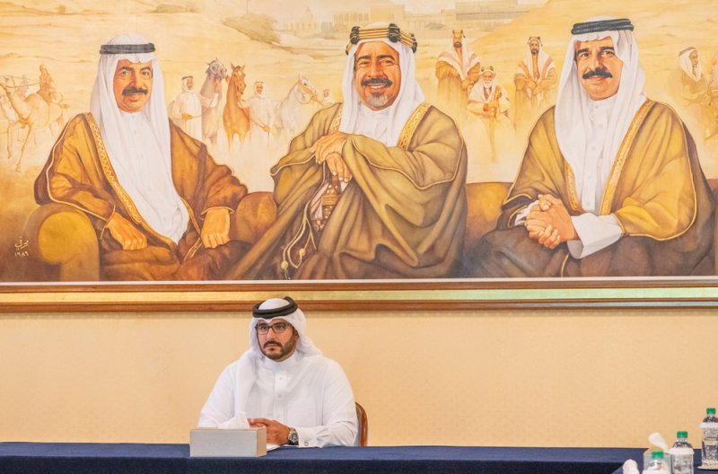 مواصلة دعم فرص التعليم الجامعي أولوية دائمة لوقف "عيسى بن سلمان"